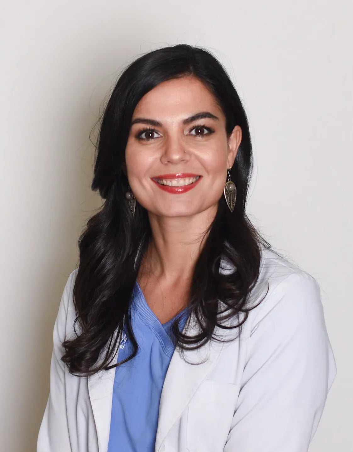 Dr. Sarah Martinez, Docteure vétérinaire